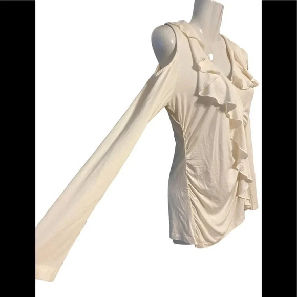 NWT Boston Proper Shirt Ruffle Front Cold Shoulder Off White - Picture 3 of 9